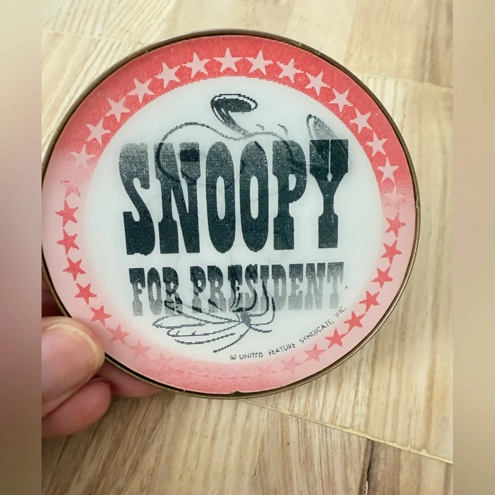 Vintage SNOOPY FOR PRESIDENT lenticular lens flasher 3